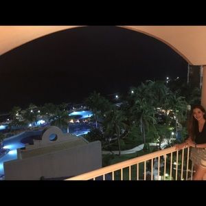 Meet your Posher, Elsa